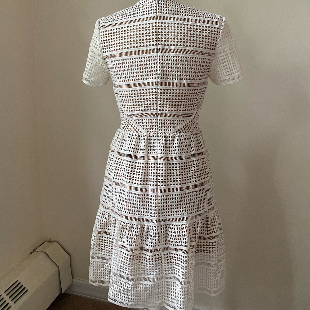 SELF-POTRIOT LACE DRESS - Picture 4 of 15